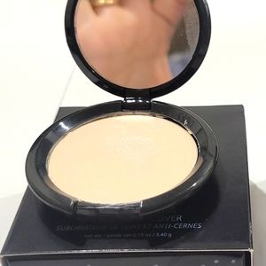 Rituel de fille The etheral veil conceal and cover in Nix
